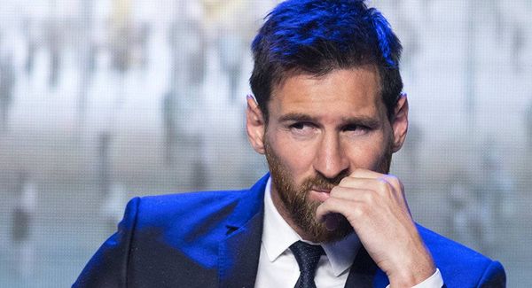 فيديو... ميسي يرقص مع عروسته