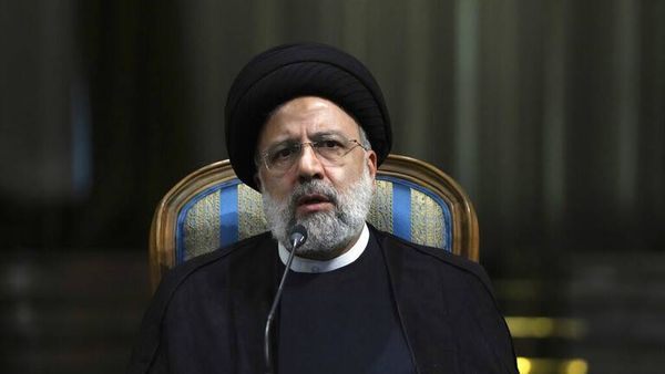 رئيسي مستغرب من تصرفات الولايات المتحدة