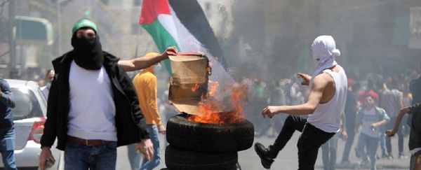 إصابة 106 فلسطينيين في مواجهات مع الاحتلال
