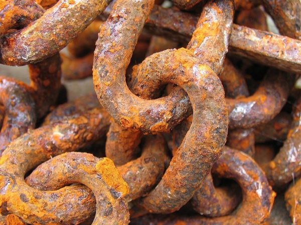 بالفيديو.. طريقة بسيطة لتتخلّص من الصدأ