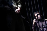 شعب فلسطين وراء القضبان ... واسرائيل تتملص من وعودها