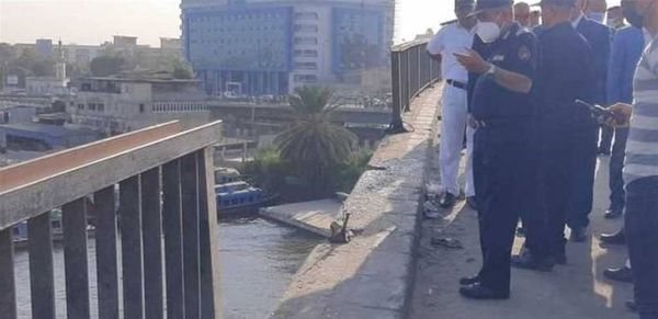 "لحظة سقوط الميكروباص في النيل وانتشاله".. حقيقة المنشورات المتداولة