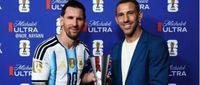 ميسي يتوج بجائزة أفضل لاعب أمام الرأس الأخضر