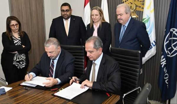 اجتماع في المالية مع وفد البنك الدولي تابع مسار
التعافي... ومنحة مالية لدعم مشاريع الطاقة الشمسية