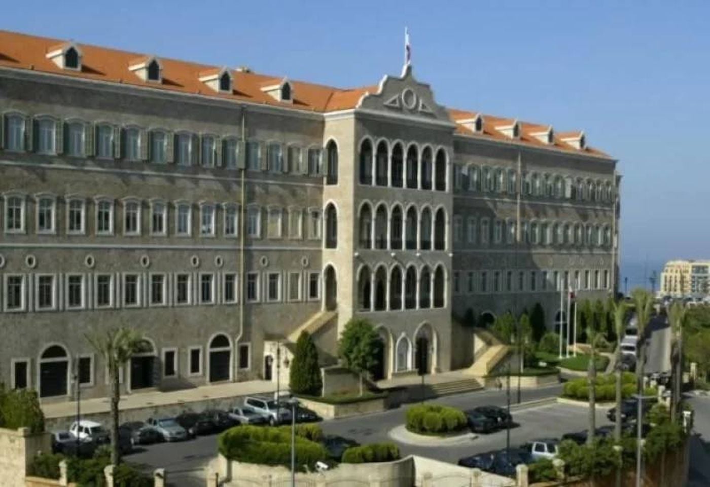 مذكرة لرئاسة الحكومة بالاقفال في عيد مار مارون