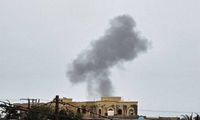 الدفاع اليمنية: قصف حوثي يلحق أضرارًا كبيرة بمنازل في تعز
