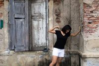 لماذا ممكن أن يؤذي المراهق نفسه؟