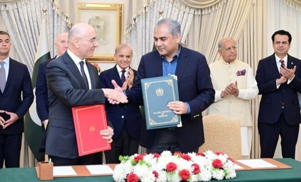 من الوساطة مع إيران إلى جنوب لبنان... باكستان تستعدّ لدور جديد؟