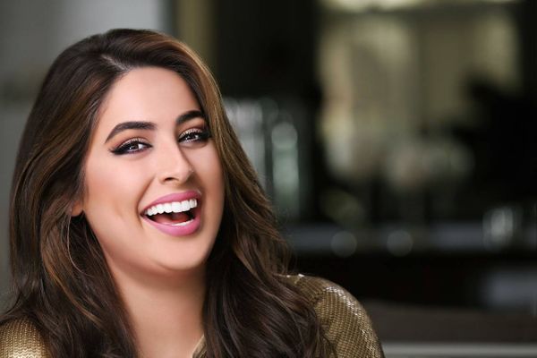 ما سر الابتسامة الأرنبية التي اعادت تعريف مفاهيم الجمال؟
