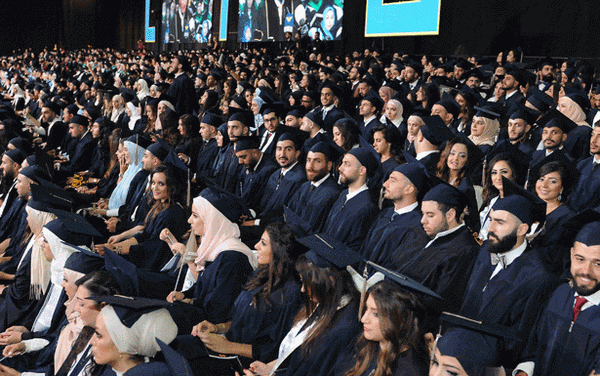الجامعة اللبنانية الدولية ــ فرع بيروت خرّجت 1650 طالباً
عبد الرحيم مراد: ستبقى بيروت أماً للوطن بكل اطيافه وطوائفه وحاضنة للعروبة