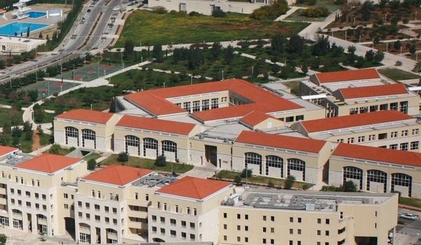 متعاقدو “اللبنانية”: لن ندخل الجامعة إلا متفرغين