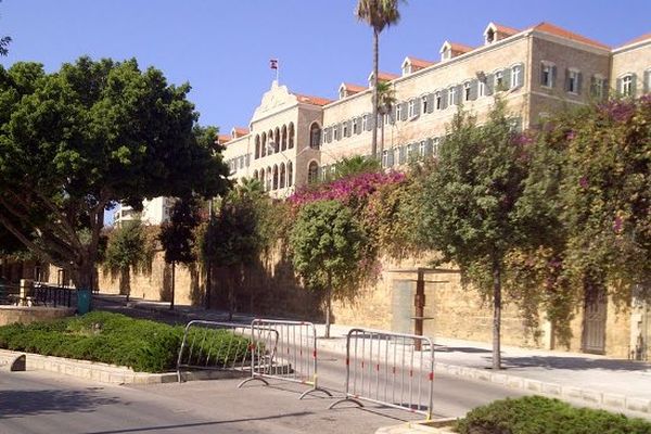 القوات للديار: لن نشارك في الحكومة!... بعد شد الحبال، تتراخى القوى الآذارية لولادة الحكومة 