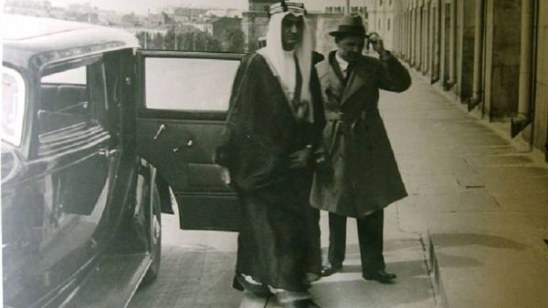 السعودية والباشا الأحمر!