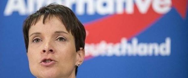 معارِضة ألمانية تدعو الشرطة لإطلاق النار على اللاجئين!