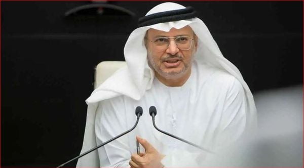 قرقاش: الحل في السودان سياسي لا عسكري