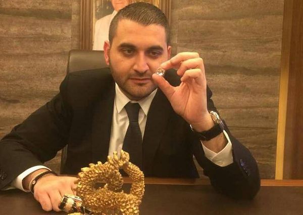 بشير سركيس بصمة فريدة في عالم المجوهرات