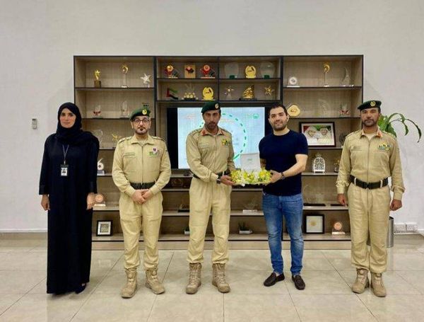 شرطة دبي تكرّم لوك زياد مجدلاني
