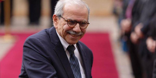 سلام يطلب من المؤسسات العامة إخضاع الحسابات للتدقيق