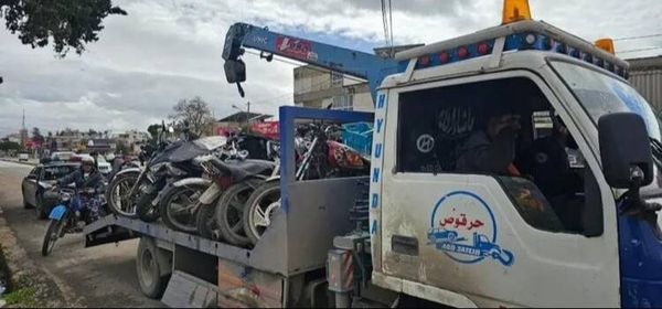 مفرزة سير شتورا ضبطت عدداً
من الدراجات المخالفة ضمن حواجز متنقلة