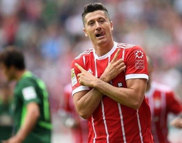 ليفاندوفسكي يتمرّد على بايرن ميونخ: أحضروا بديلي!