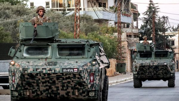 مداهمات للجيش في عكار وبعلبك تسفر عن توقيف 6 أشخاص وإصابة عسكري