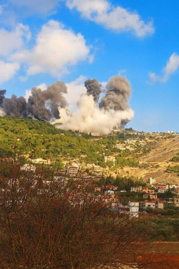 هل يتم الاتفاق في 5 كانون2 على الانتقال من جنوب الليطاني الى شماله؟
لبنان مع اي خط غاز: التركي القطري ام القبرصي الاسرائيلي...؟