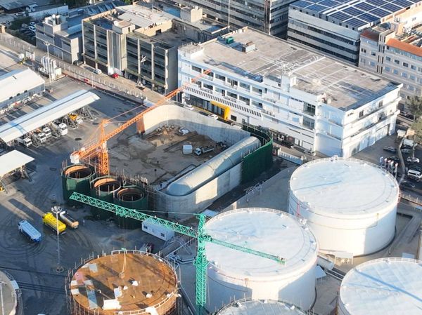 برج حمود في دائرة الخطر ... مُنشآت تخزين الغاز المسال والمواد النفطيّة بين المنازل
وزيرة البيئة لـ 