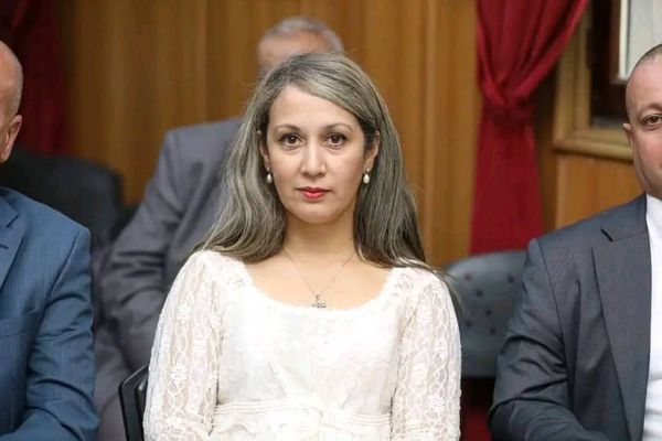 خليدة بوفدش... اول سيدة ترأس مجلس النواب الجزائري