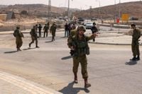 شهيد واصابات اثر ملاحقة الاحتلال لمركبات فلسطينيين في الخليل