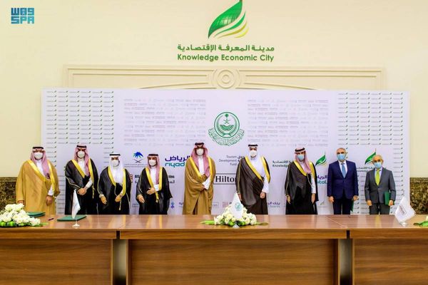 صندوق التنمية السياحي السعودي يوقع اتفاقاً بـ782 مليون ريال لإنشاء مشاريع بالمدينة المنورة