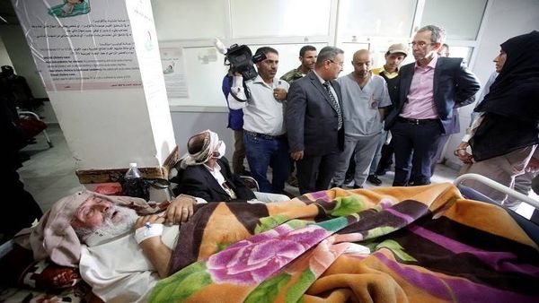 الصليب الأحمر: وفاة 180 يمنيا بوباء "الكوليرا"