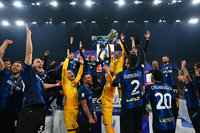 انتر ميلان يحسم 