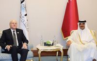 التقى أمير قطر... وشارك في 