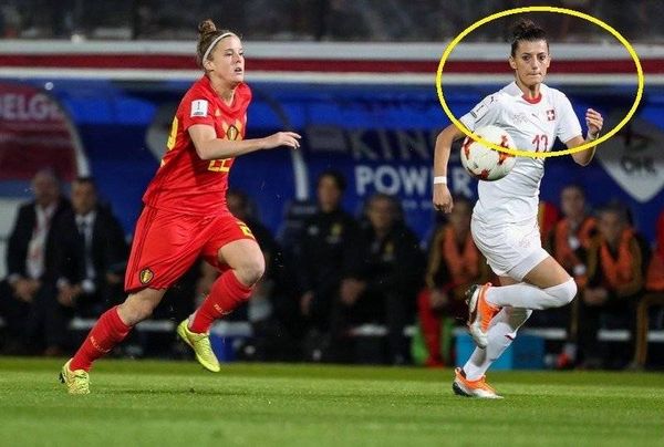 اختفاء مهاجمة منتخب سويسرا في بحيرة إيطالية