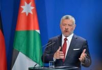 الملك عبد الله الثاني يدين محاولة اغتيال ترامب في اتصال هاتفي مع الرئيس الأميركي