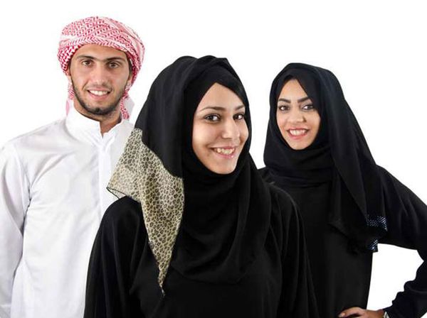 سعودية توافق على ضرة ثانية... مقابل 30 مليون ريال!   
