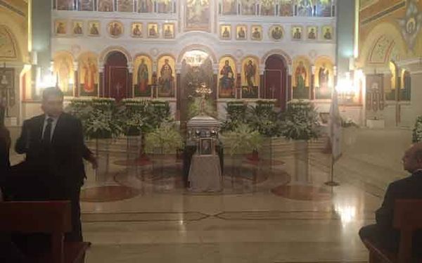 مأتم حاشد لرئيس صندوق المهجرين فادي عرموني
المطران قسطنطين : ظلم حبيبنا وسيُجازي كلّ واحد
العائلة : الظالمون بحاجة لسقف الله ورحمته