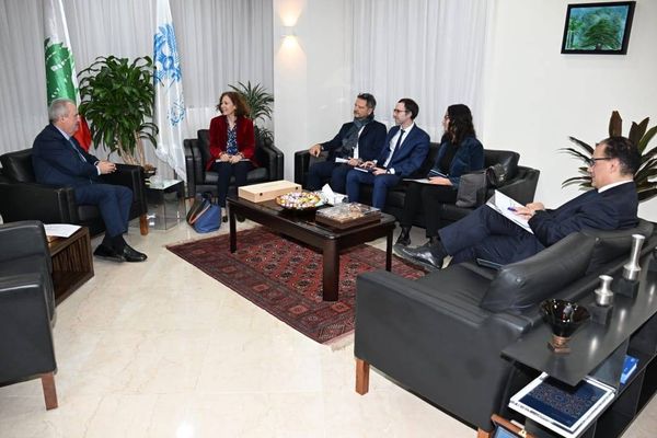 جابر يعرض أمام وفد الخزانة الفرنسية لإجراءات الحكومة