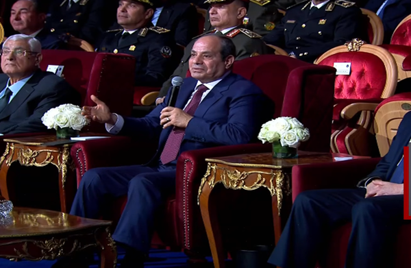 هكذا علّق السيسي على استعراض لقوات الشرطة المصرية