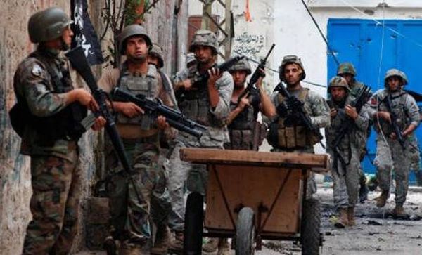 في التبانة.. دخلا مهرجاناً شعبياً لاحد السياسيين واختفيا.. الجيش يلاحقهما