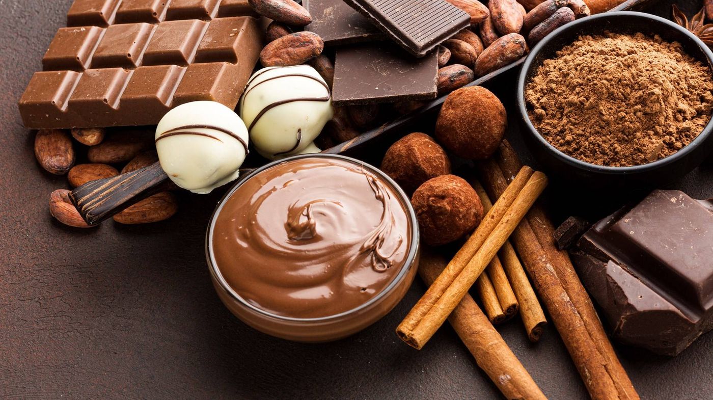الحلوى اليومية بين الضرر والفائدة.. ما الكمية الآمنة؟
