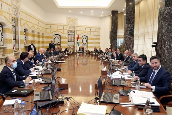 ميقاتي خلال جلسة مجلس الوزراء: موازنة العام 2022 درست "على الفاصلة والنقطة"