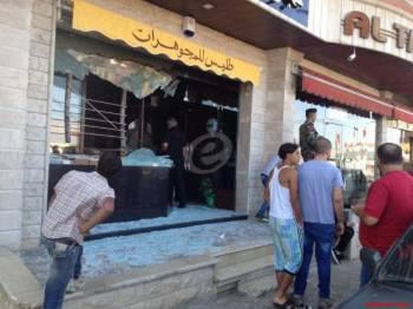 مجهولون اطلقوا النار على محل مجوهرات في بريتال والاسباب ثأرية