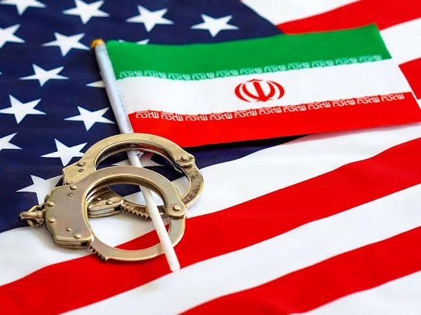 أميركا تواصلت مع أكثر من 50 دولة لخنق طهران اقتصادياً.. ضغوط متسارعة على شركائها