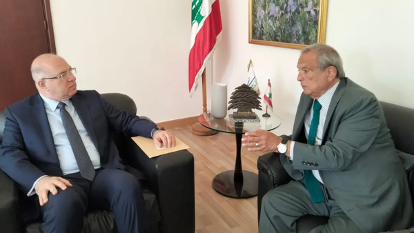 حبيب يطلع وزير العمل على خفض الفائدة وقروض مصرف الإسكان