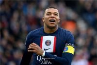 ميسي مُرحب به... اسم مبابي محرم على قميص ريال مدريد