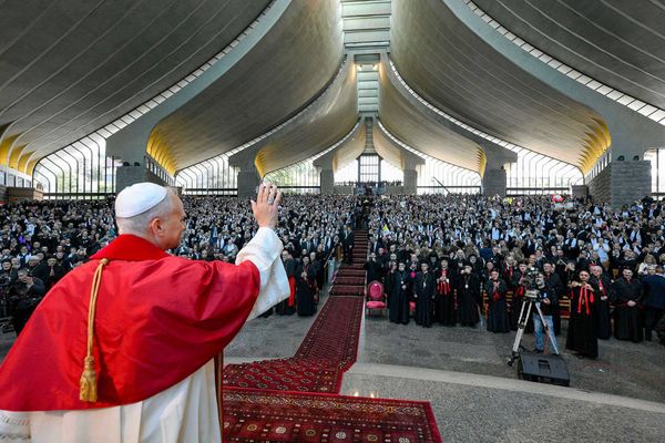 زيتونة مباركة وزهرة مريميّة... البابا للشبيبة: السلام لكم
العدّ التنازلي للزيارة التاريخيّة بدأ... ماذا عن اليوم التالي؟
«عجقة» وفود «وتهويل»... ووعد بابوي بحَراك ديبلوماسي