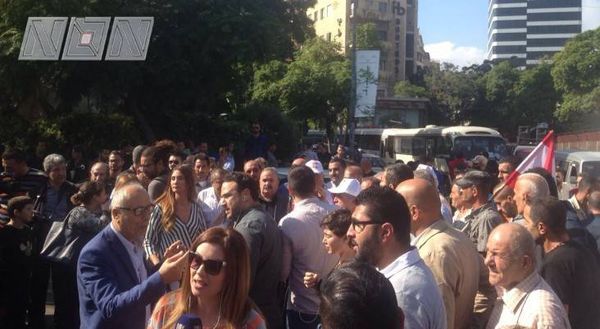 اتحاد النقل البري: ندعو لإجتماع الإثنين المقبل لتحديد موعد بدء الاعتصام امام مصلحة تسجيل السيارات في الدكوانة