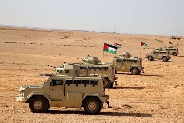الجيش الأردني يحبط تسلل 4 أشخاص ويوقفهم قبل عبور الحدود