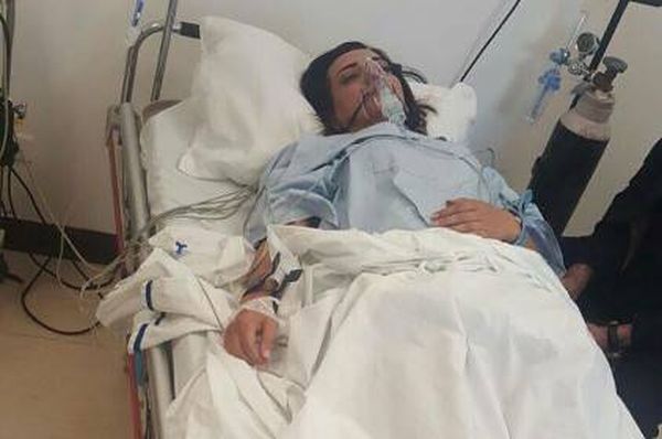 أمل عرفة بالعناية المشددة!